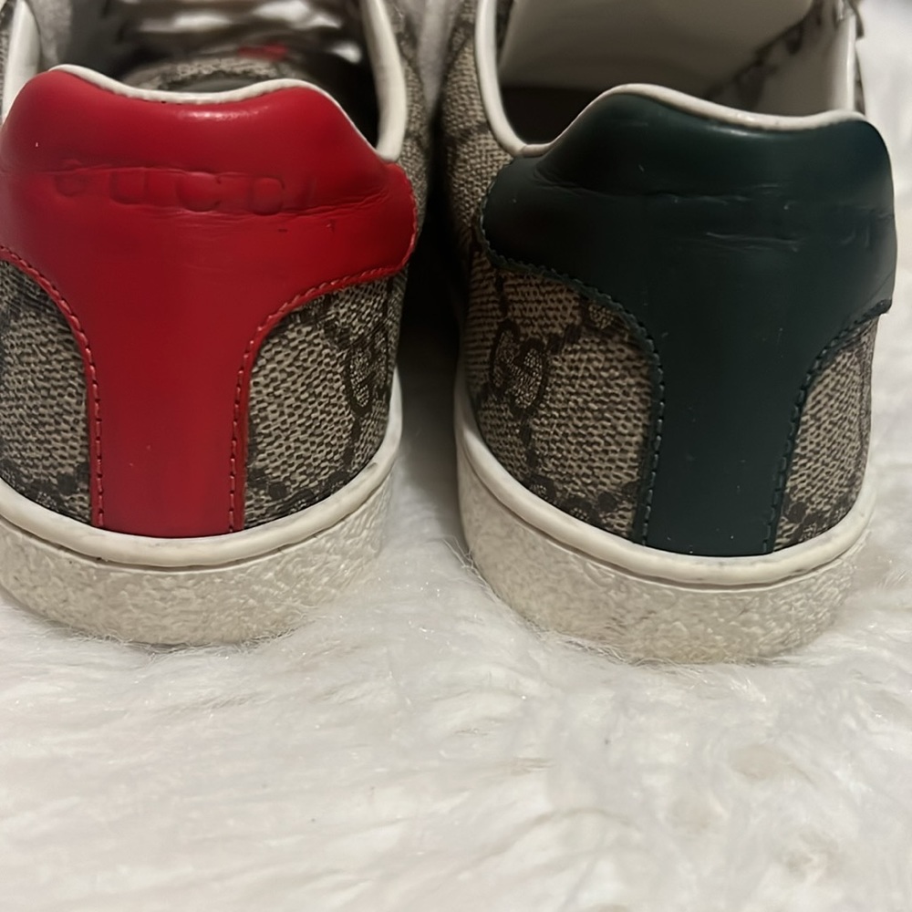 Cute GUCCI children's sneakers, unisex, European Size 33, excellent condition. - Picture 9 of 11